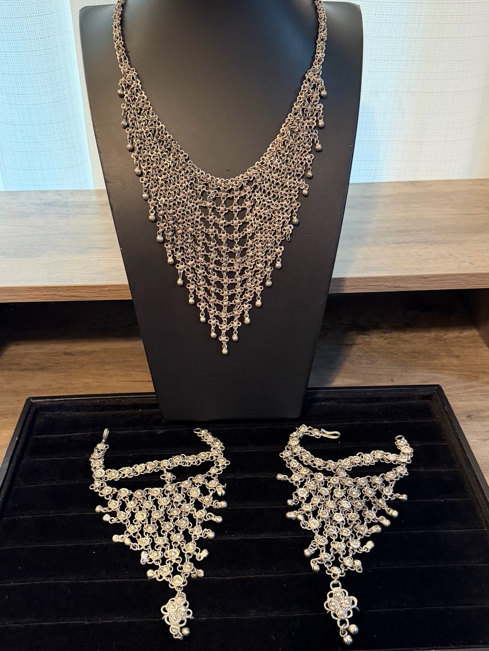 Tribal Festival Chainmail Bib Necklace & 2 Floral Hand Slave Bracelets Ring #K83